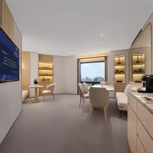 Jinling Tower Magic Three-Bedroom Family Room